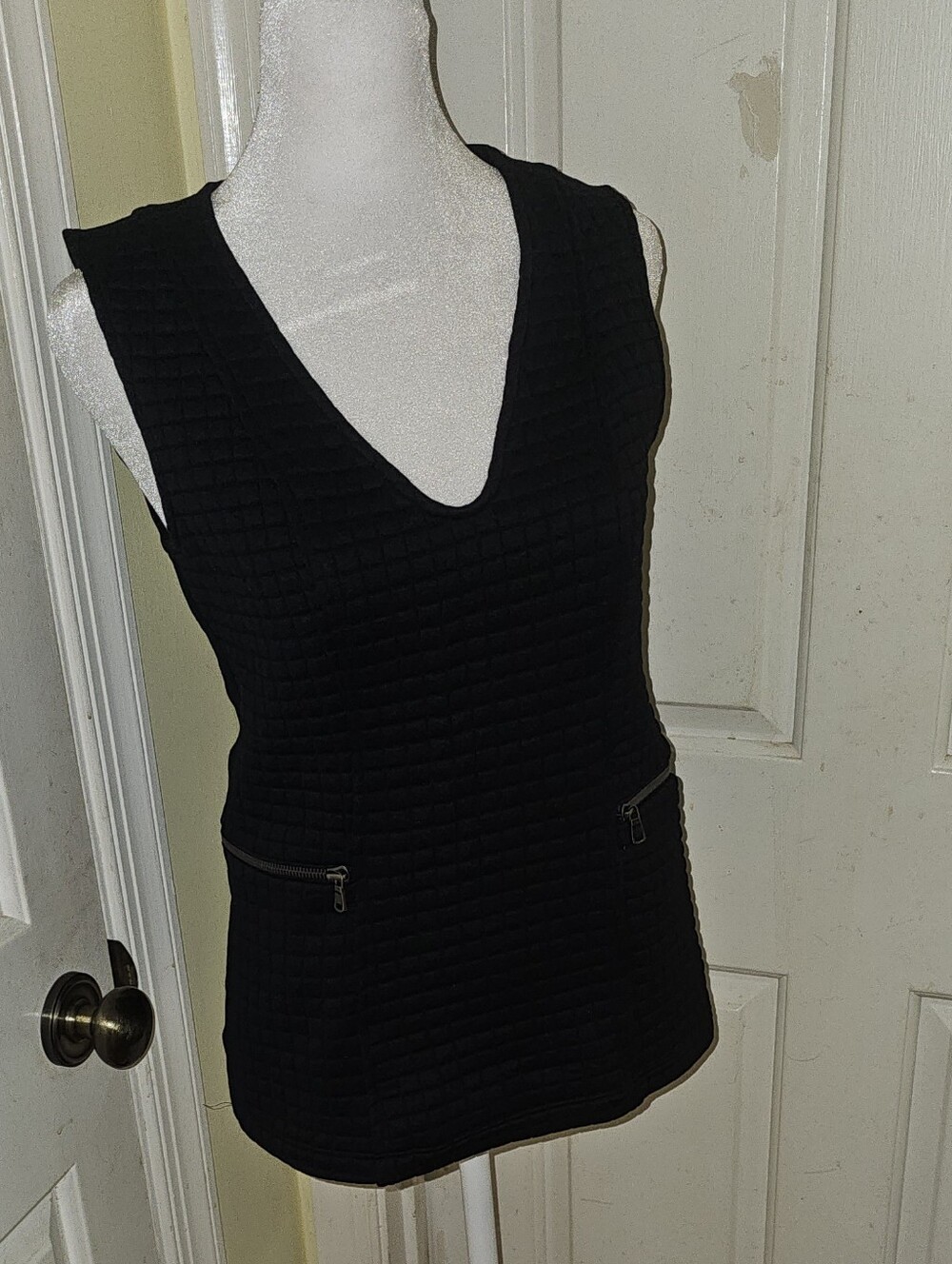 DREW Black Ribbed V‑Neck Knit Tank with Front Zip Pockets
